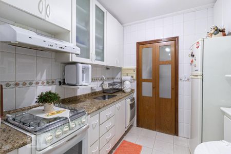 Apartamento à venda com 101m², 3 quartos e 2 vagas Apartamento à venda com 101m², 3 quartos e 2 vagasCozinha