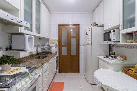 Apartamento à venda com 101m², 3 quartos e 2 vagas Apartamento à venda com 101m², 3 quartos e 2 vagasCozinha