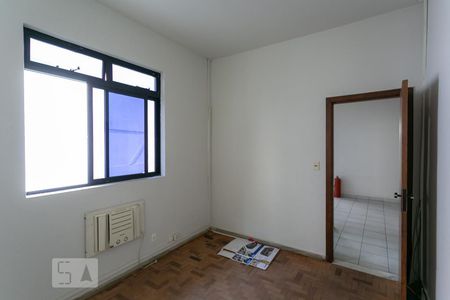 Quarto 2 de apartamento para alugar com 2 quartos, 72m² em Carmo, Belo Horizonte