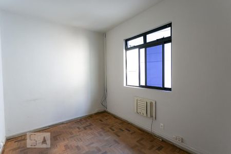 Quarto 2 de apartamento para alugar com 2 quartos, 72m² em Carmo, Belo Horizonte