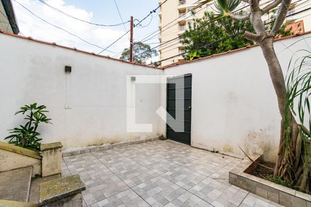 Casa à venda com 160m², 1 quarto e sem vagaQuintal