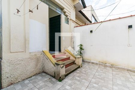 Casa à venda com 160m², 1 quarto e sem vagaQuintal
