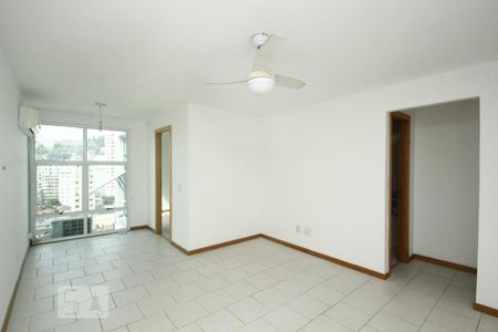 Sala de apartamento para alugar com 1 quarto, 48m² em Centro, Rio de Janeiro