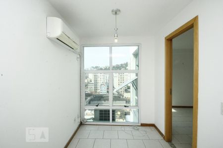 Sala de apartamento para alugar com 1 quarto, 48m² em Centro, Rio de Janeiro