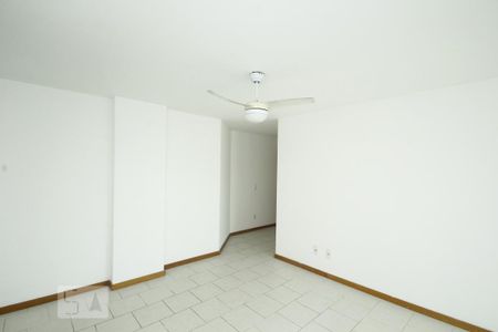 Sala de apartamento para alugar com 1 quarto, 48m² em Centro, Rio de Janeiro