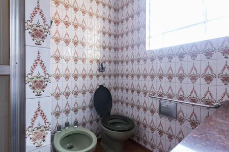 Casa para alugar com 450m², 4 quartos e 2 vagasBanheiro Social 2