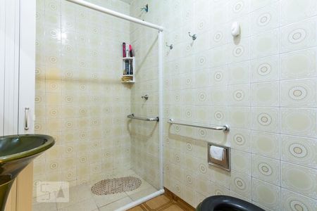 Casa para alugar com 450m², 4 quartos e 2 vagasBanheiro Social 1