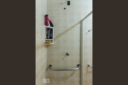 Casa para alugar com 450m², 4 quartos e 2 vagasBanheiro Social 1