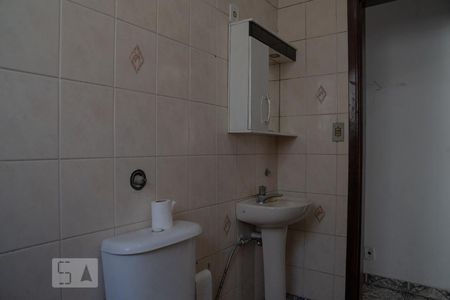 Banheiro de apartamento para alugar com 1 quarto, 50m² em Parque das Nações, Santo André