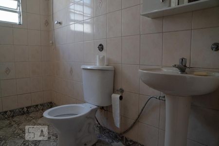 Banheiro de apartamento para alugar com 1 quarto, 50m² em Parque das Nações, Santo André