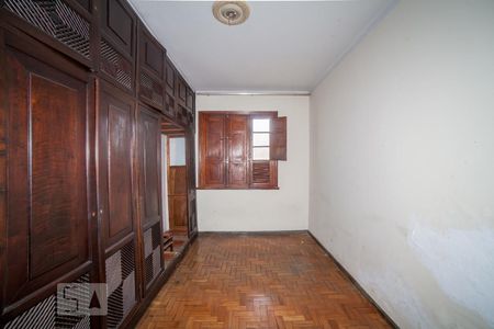 Quarto de casa para alugar com 3 quartos, 305m² em Carmo, Belo Horizonte