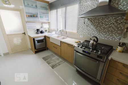 Apartamento à venda com 290m², 4 quartos e 4 vagasCozinha