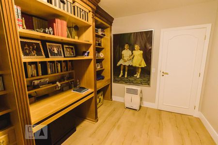 Apartamento à venda com 290m², 4 quartos e 4 vagasSuíte 4