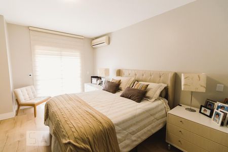 Apartamento à venda com 290m², 4 quartos e 4 vagasSuíte 1