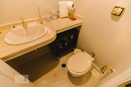 Apartamento à venda com 290m², 4 quartos e 4 vagasLavabo