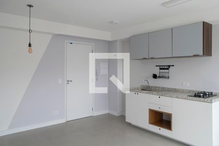 Sala / Cozinha de kitnet/studio para alugar com 2 quartos, 40m² em Jardim Paraíso, São Paulo