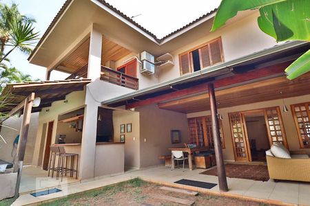 Casa para alugar com 420m², 4 quartos e 5 vagasVaranda