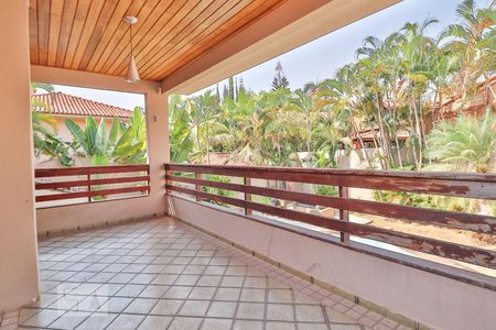 Casa para alugar com 420m², 4 quartos e 5 vagasVaranda do quarto 2