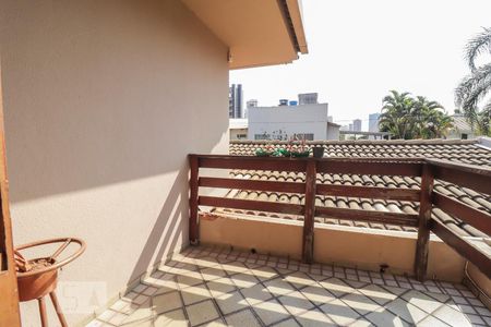 Casa para alugar com 420m², 4 quartos e 5 vagasVaranda da suíte 1