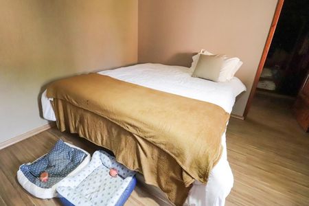 Casa para alugar com 420m², 4 quartos e 5 vagasSuíte 2