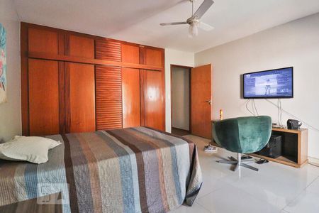 Casa para alugar com 420m², 4 quartos e 5 vagasQuarto 2