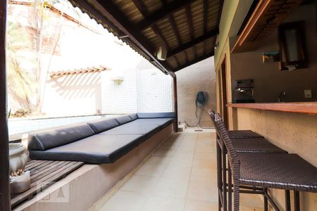 Casa para alugar com 420m², 4 quartos e 5 vagasPiscina