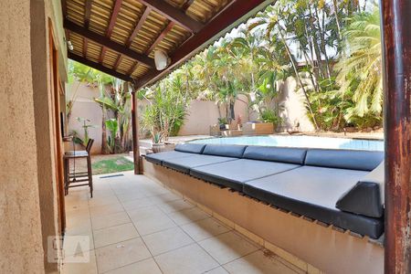 Casa para alugar com 420m², 4 quartos e 5 vagasPiscina