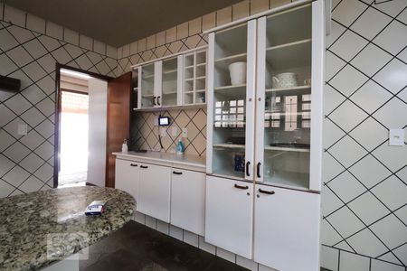 Casa para alugar com 420m², 4 quartos e 5 vagasCozinha