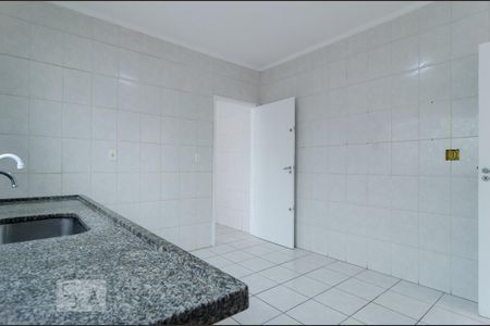 Cozinha de casa para alugar com 3 quartos, 135m² em Jardim Oriental, São Paulo