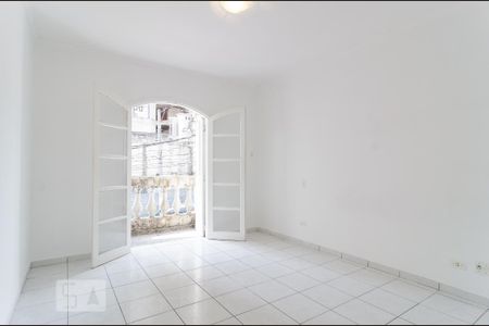 Quarto 1 de casa para alugar com 3 quartos, 135m² em Jardim Oriental, São Paulo