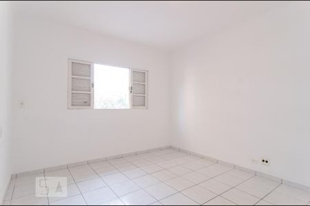 Quarto 3 de casa para alugar com 3 quartos, 135m² em Jardim Oriental, São Paulo