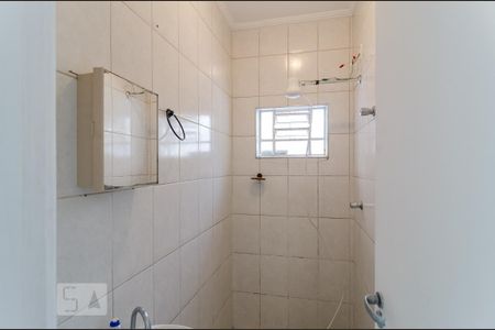 Banheiro de Serviço de casa para alugar com 3 quartos, 135m² em Jardim Oriental, São Paulo