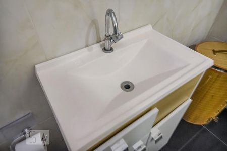 Apartamento à venda com 77m², 1 quarto e sem vaga Apartamento à venda com 77m², 1 quarto e sem vagaBanheiro