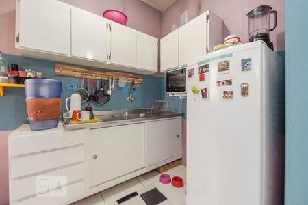 Apartamento à venda com 77m², 1 quarto e sem vaga Apartamento à venda com 77m², 1 quarto e sem vagaCozinha