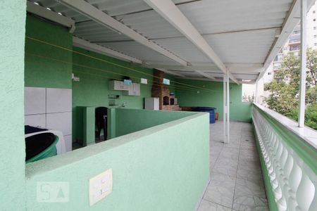 Casa à venda com 179m², 2 quartos e 2 vagas Casa à venda com 179m², 2 quartos e 2 vagasVaranda