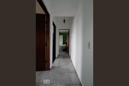Corredor de casa à venda com 2 quartos, 179m² em Vila Augusta, Guarulhos