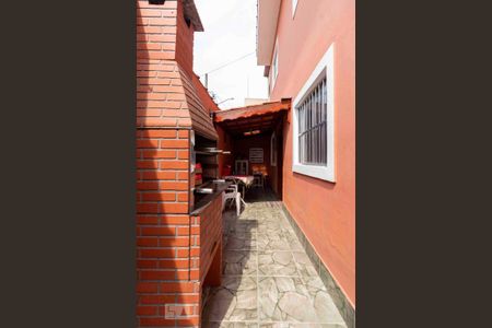 Casa à venda com 200m², 4 quartos e 2 vagas Casa à venda com 200m², 4 quartos e 2 vagasÁrea Externa