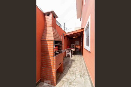 Casa à venda com 200m², 4 quartos e 2 vagas Casa à venda com 200m², 4 quartos e 2 vagasÁrea Externa