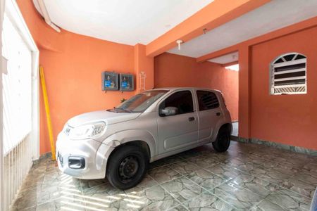 Casa à venda com 200m², 4 quartos e 2 vagas Casa à venda com 200m², 4 quartos e 2 vagasGaragem