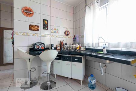 Casa à venda com 200m², 4 quartos e 2 vagas Casa à venda com 200m², 4 quartos e 2 vagasCasa 2