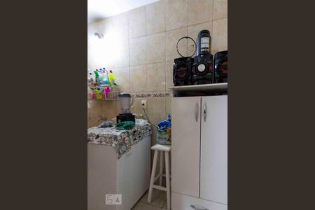 Casa à venda com 200m², 4 quartos e 2 vagas Casa à venda com 200m², 4 quartos e 2 vagasÁrea de Serviço