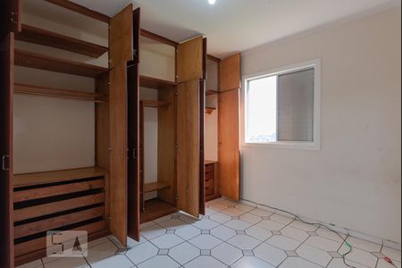 Quarto 1 - Armários de apartamento à venda com 2 quartos, 60m² em Vila Orozimbo Maia, Campinas