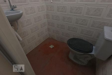 Banheiro de casa para alugar com 1 quarto, 65m² em Cascadura, Rio de Janeiro