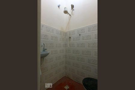 Banheiro de casa para alugar com 1 quarto, 65m² em Cascadura, Rio de Janeiro