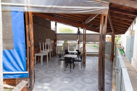 Casa para alugar com 108m², 2 quartos e 2 vagas Casa para alugar com 108m², 2 quartos e 2 vagasÁrea comum - Churrasqueira