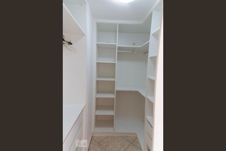 Casa para alugar com 108m², 2 quartos e 2 vagas Casa para alugar com 108m², 2 quartos e 2 vagasQuarto 1