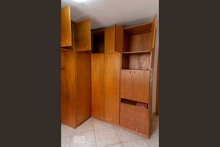 Casa para alugar com 108m², 2 quartos e 2 vagas Casa para alugar com 108m², 2 quartos e 2 vagasQuarto 2