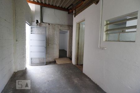 Quintal de casa à venda com 3 quartos, 40m² em Chora Menino, São Paulo