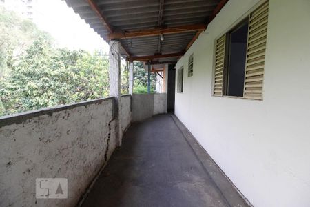 Área de serviço de casa à venda com 3 quartos, 40m² em Chora Menino, São Paulo