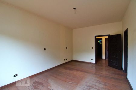 Casa à venda com 900m², 4 quartos e 6 vagasSuíte 1